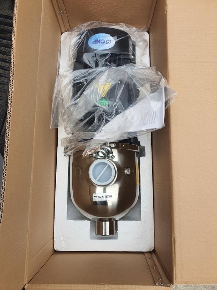 Bơm Ly Tâm Trục Ngang Đầu Inox CNP CHL4-20